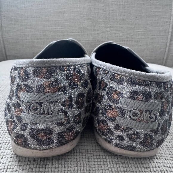 TOM’S Sparkly Fun Animal Print Ultra Comfortable Slip On Shoes - Size 7 - Picture 6 of 10